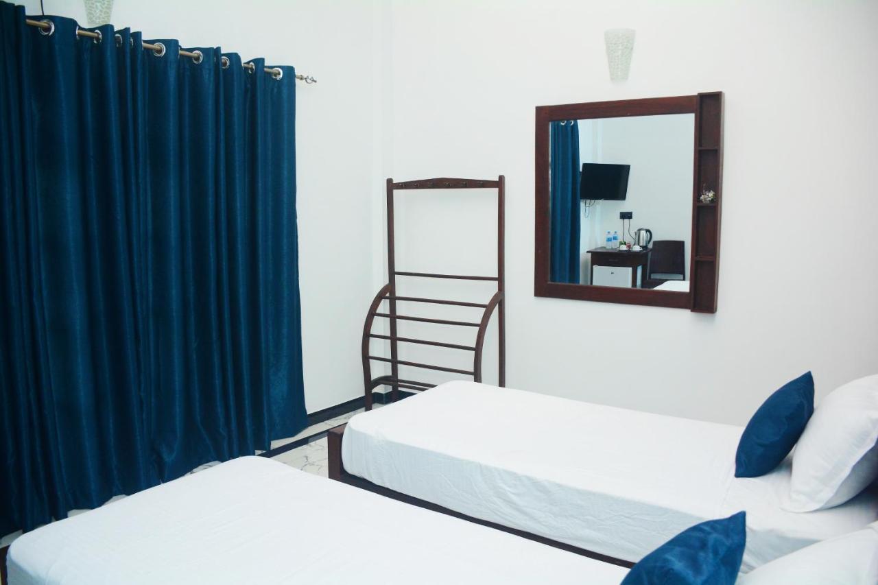 Ayubowan Homestay كاتوناياكى المظهر الخارجي الصورة